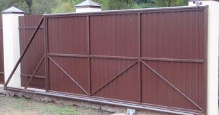Купить откатные ворота из профнастила Таганрог, цена от 1770 руб.