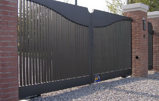 Купить новые ворота Абакан откатные в Таганроге по цене от 83272 руб