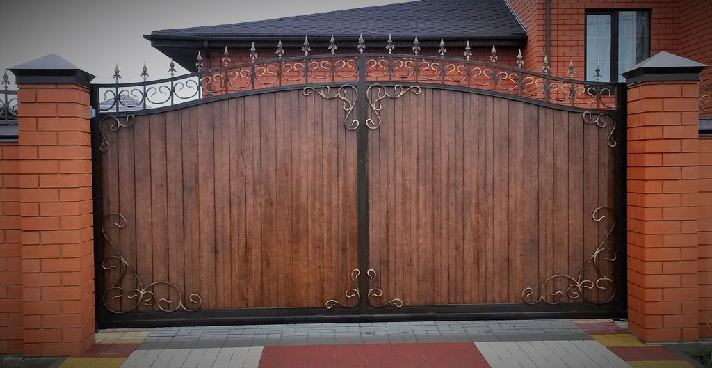 Купить простые ворота для дома: советы по выбору, установке и уходу в Таганроге от 33309 руб | ВоротМастер-Тгн